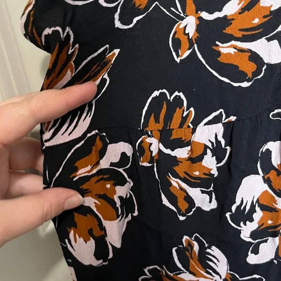 Madewell Black Floral Short Sleeve Blouse with Brown & Pink Accents PLUS SIZE - Picture 2 of 8